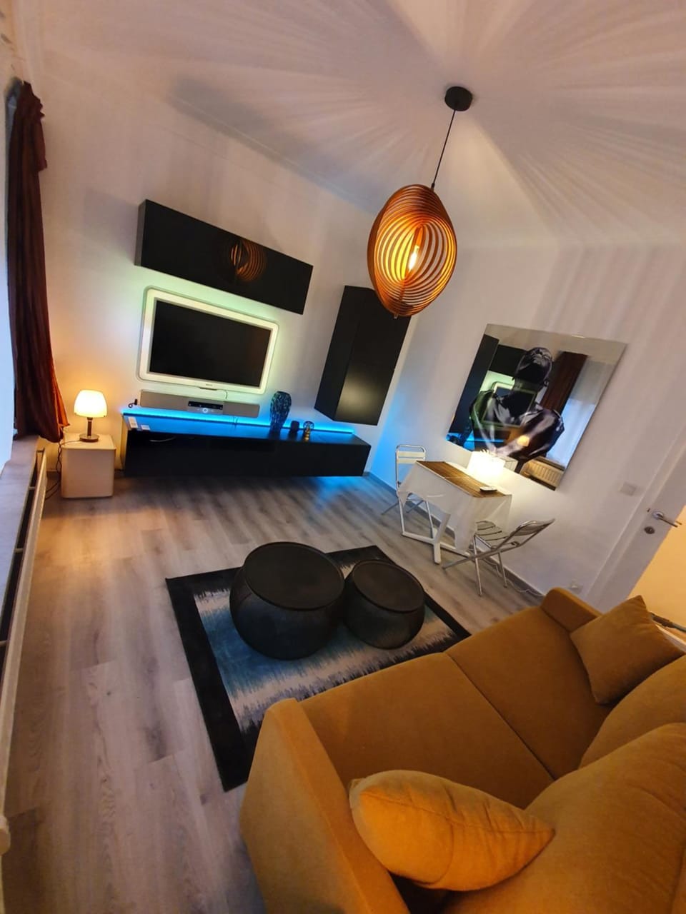 Bed, TV and multimedia, Living room, Bedroom