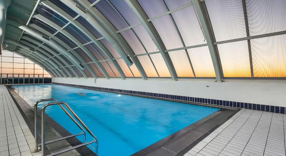 Dream Harbour View Parking Pool Apartment in Sydney