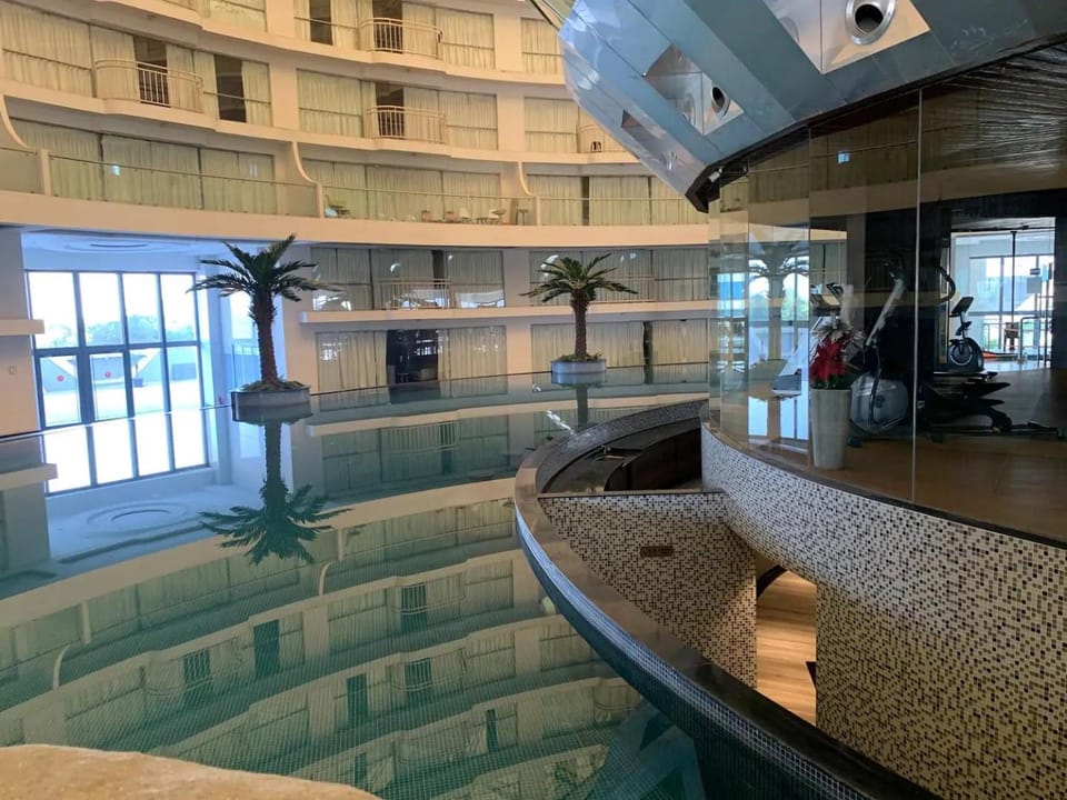 Swimming pool