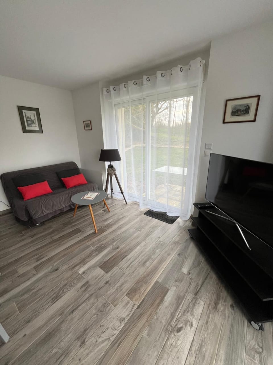 TV and multimedia, Living room