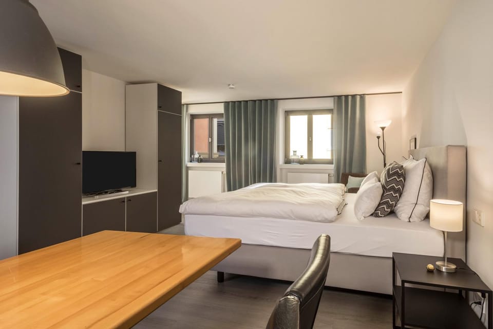 Living room, Bedroom
