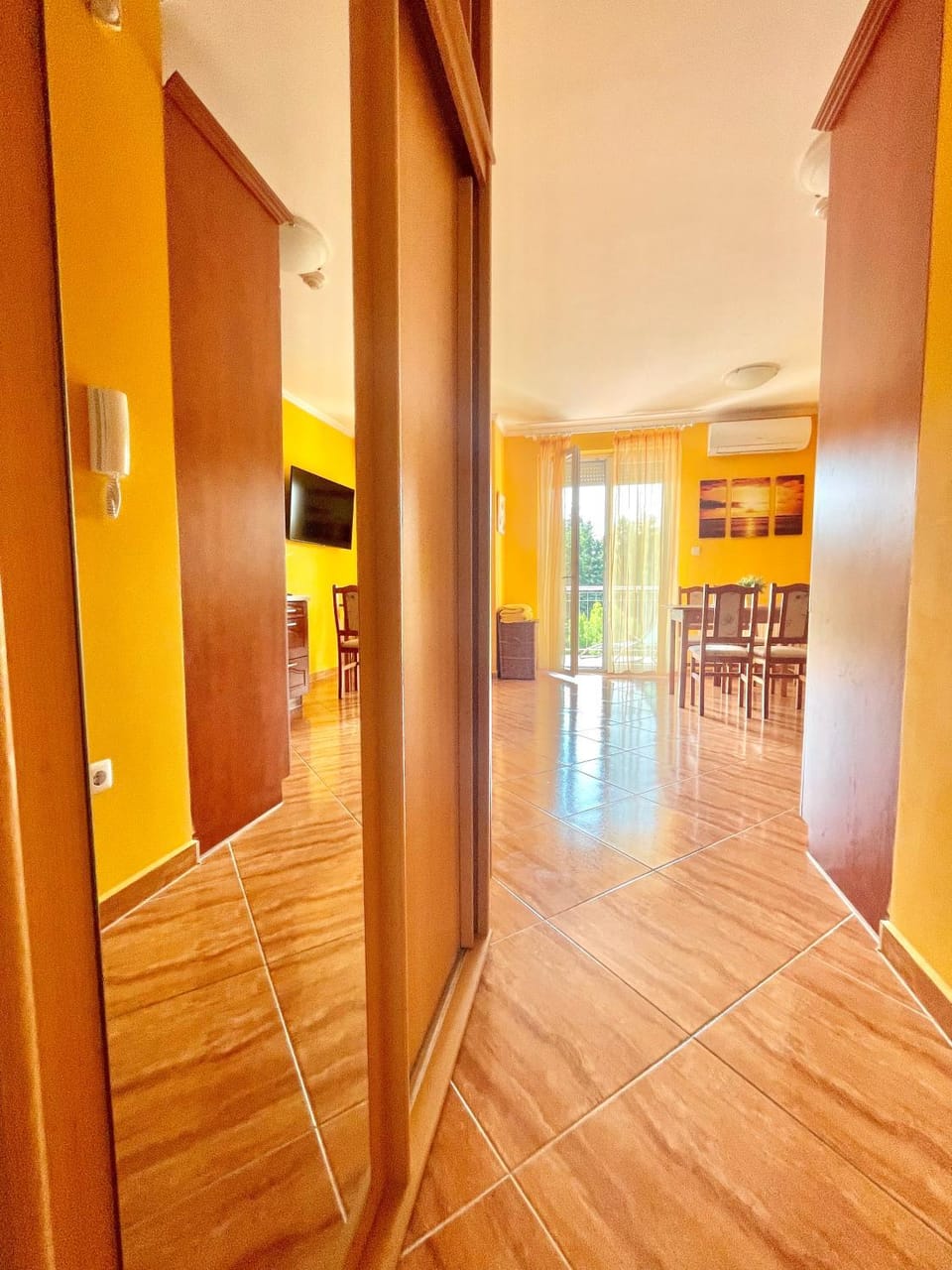 Balaton BeachSide Apartman Siófok N3 Apartment in Siófok