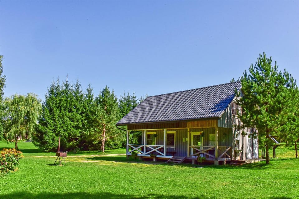 Property building, Natural landscape, Garden view