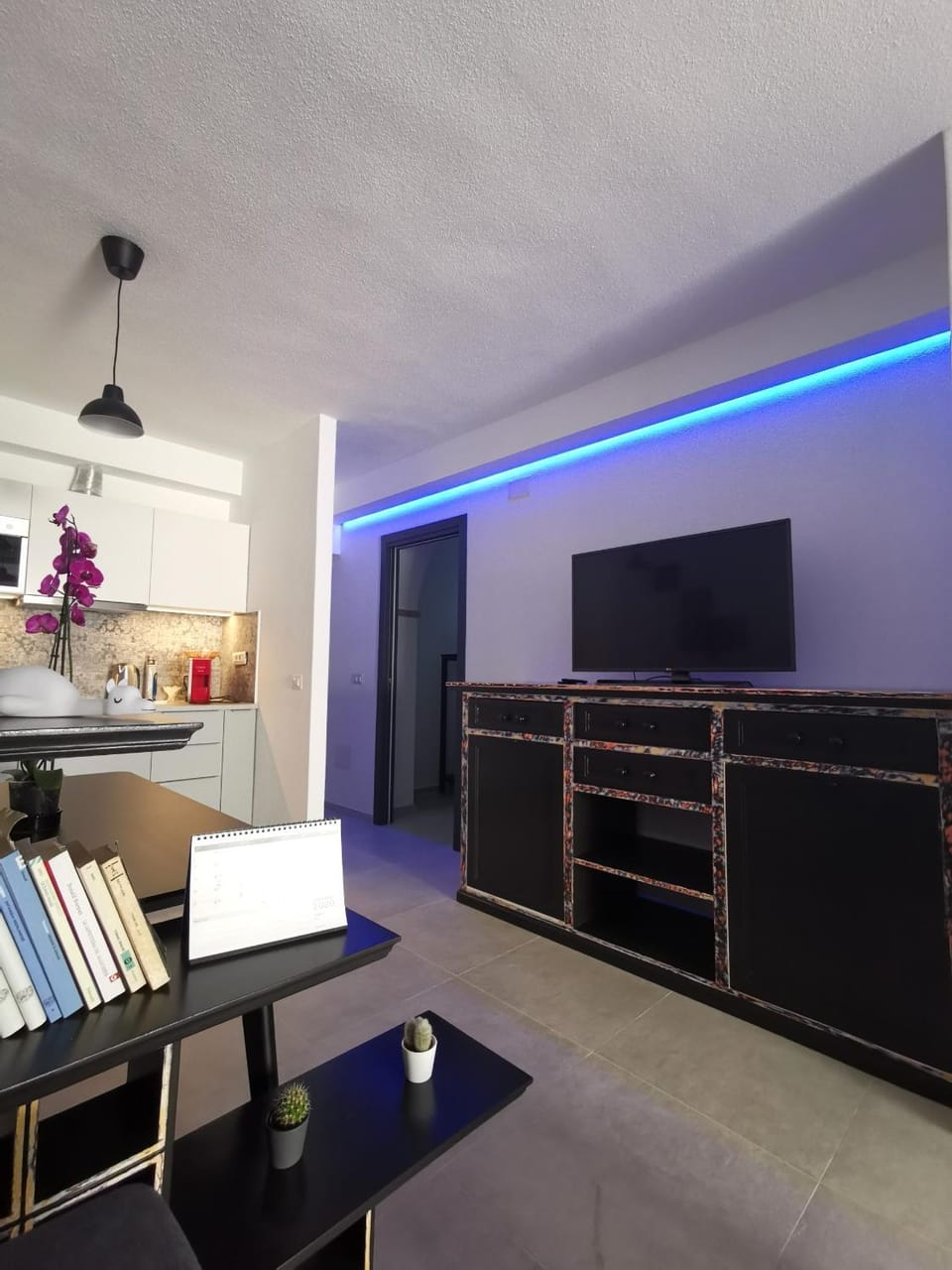 Communal lounge/ TV room, Living room, Seating area