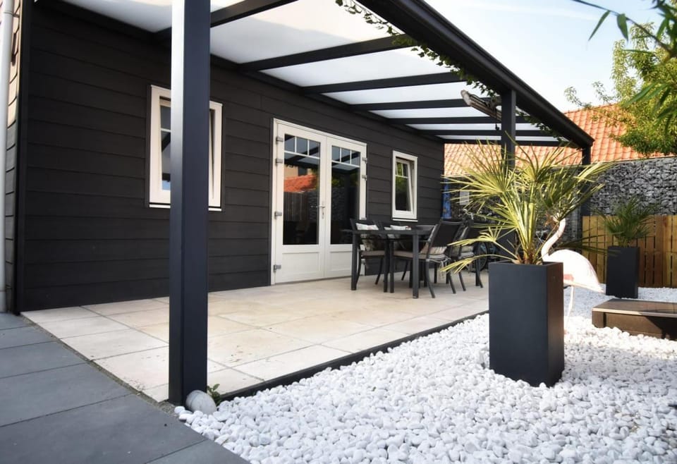 Patio, Garden, Garden, Balcony/Terrace, Garden view, Garden view, children, locker