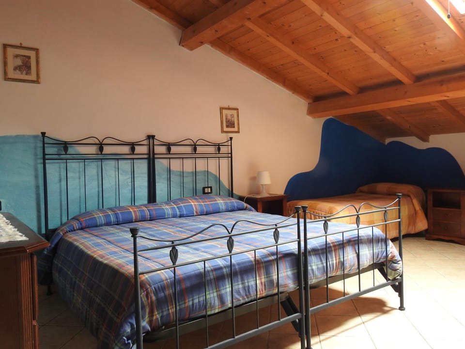 Bed, Decorative detail