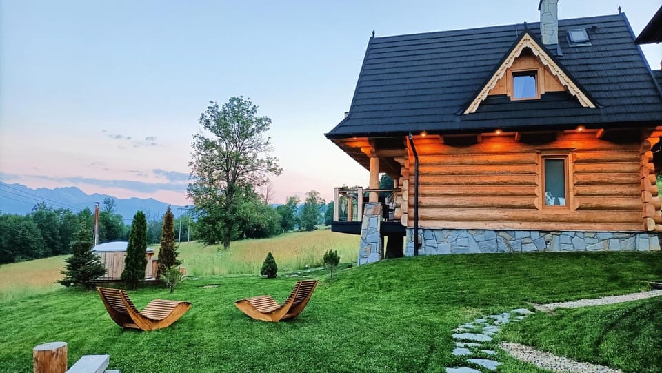 NA SKRAJU LASU domki z balią, jacuzzi Chalet in Lesser Poland Voivodeship