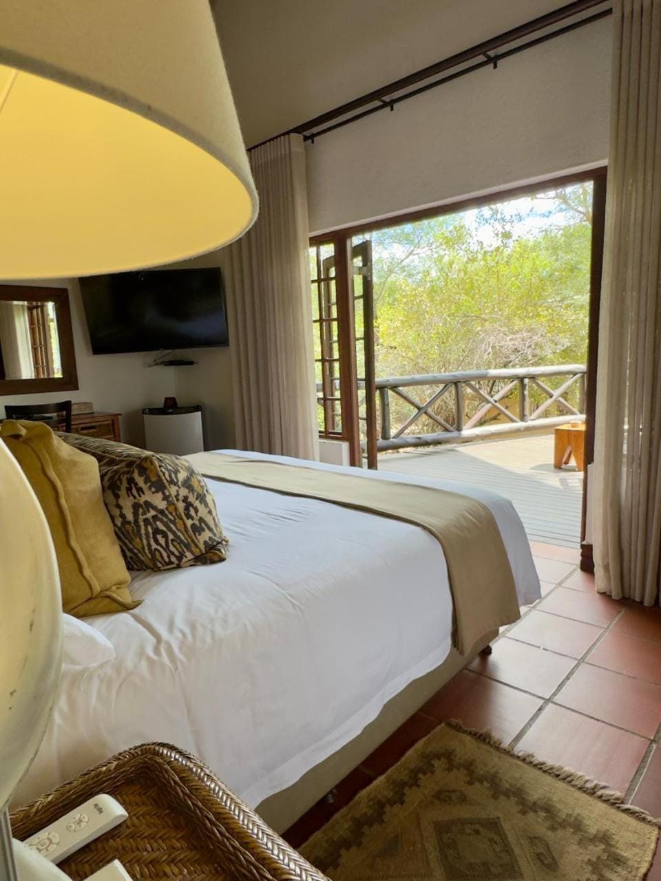 TV and multimedia, View (from property/room), Balcony/Terrace, Bedroom, Garden view