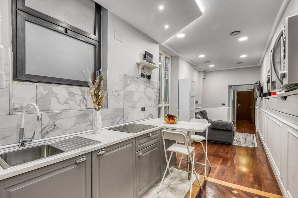Kitchen or kitchenette, Communal kitchen