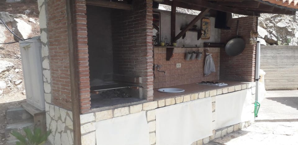 Day, BBQ facilities
