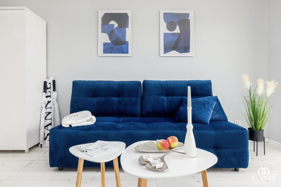 Property logo or sign, Living room, Photo of the whole room, Decorative detail, Bedroom, On site