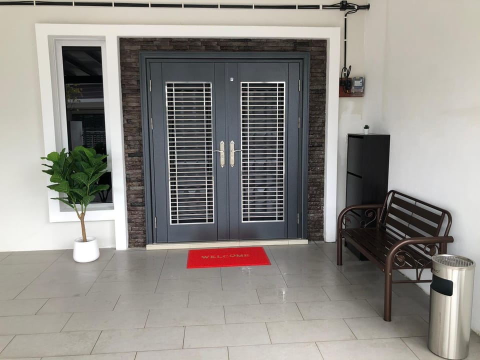 CasaStayz Kluang House in Johor
