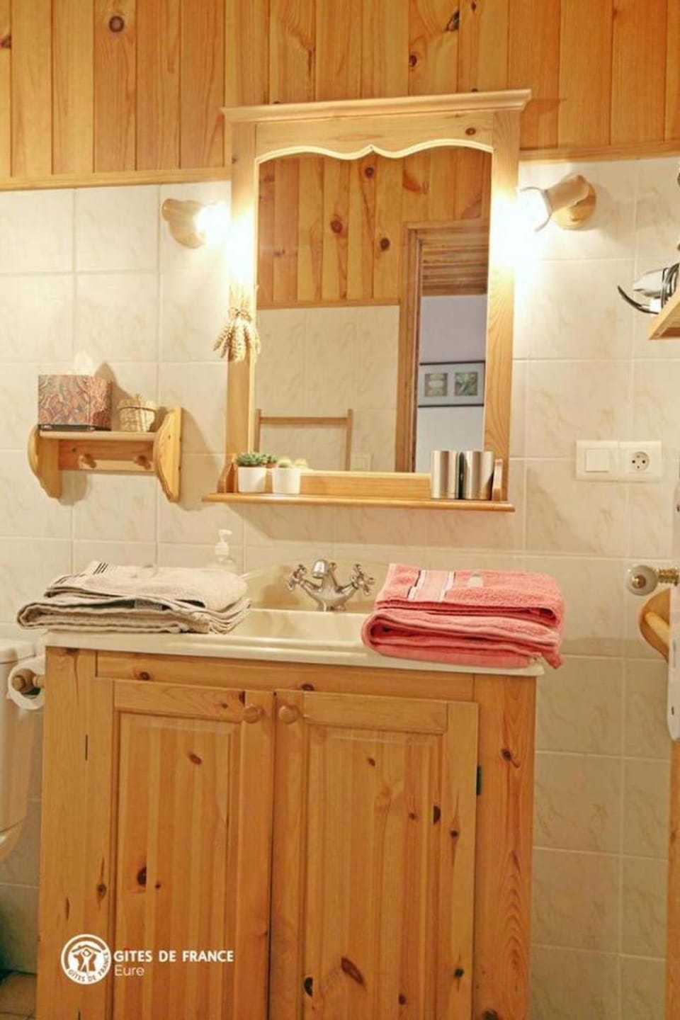 Les Chambres du Chataignier Bed and Breakfast in Normandy