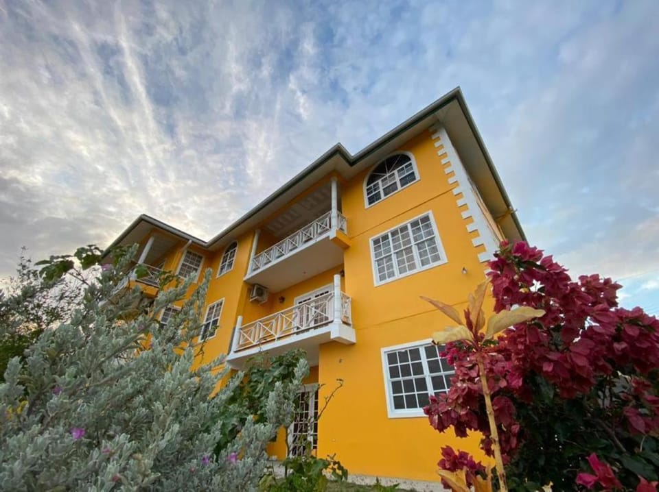 Faith's Villa Tobago Bed and Breakfast in Western Tobago