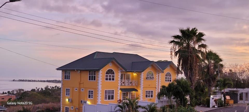 Faith's Villa Tobago Bed and Breakfast in Western Tobago