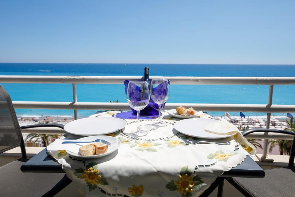 Wonderful Apartment on Sea Apartment in Nice