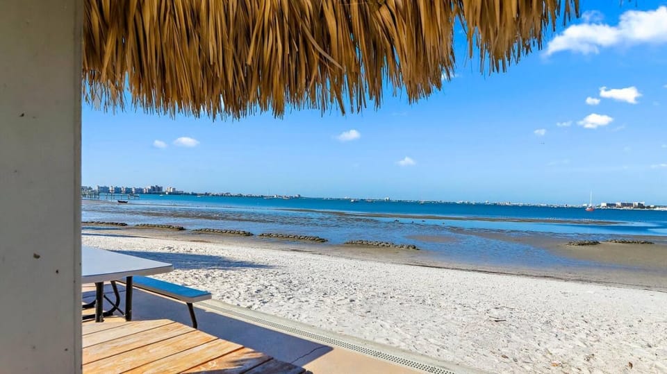 Private Beach, 2 Pools & Hot Tub House in Gulfport