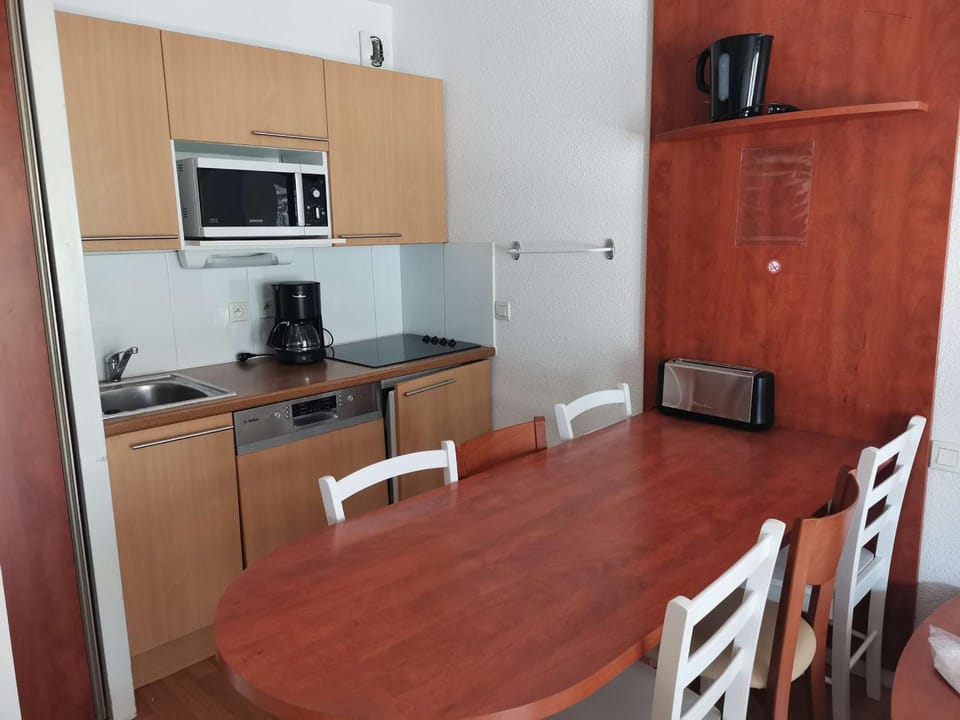 Duplex au calme 7 couchages, balcon sud, parking, piscine couverte, fitness, proche pistes et centre - FR-1-404-244 Apartment in Aragon