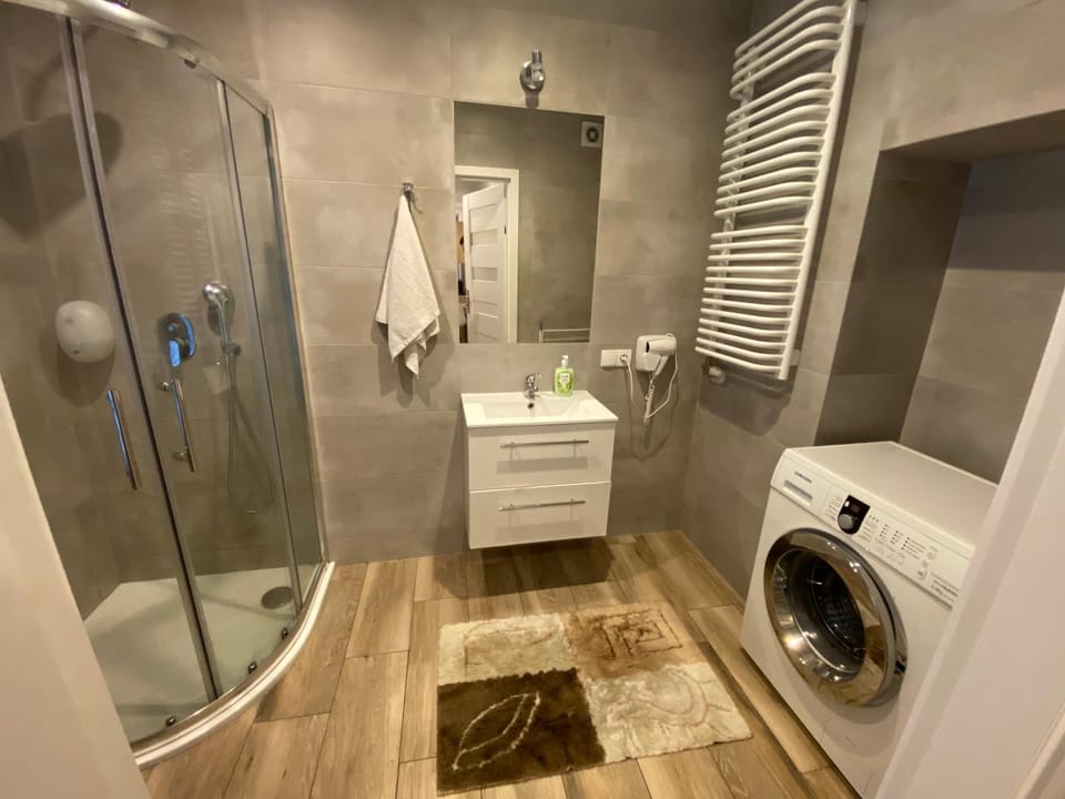 Bathroom, washing machine