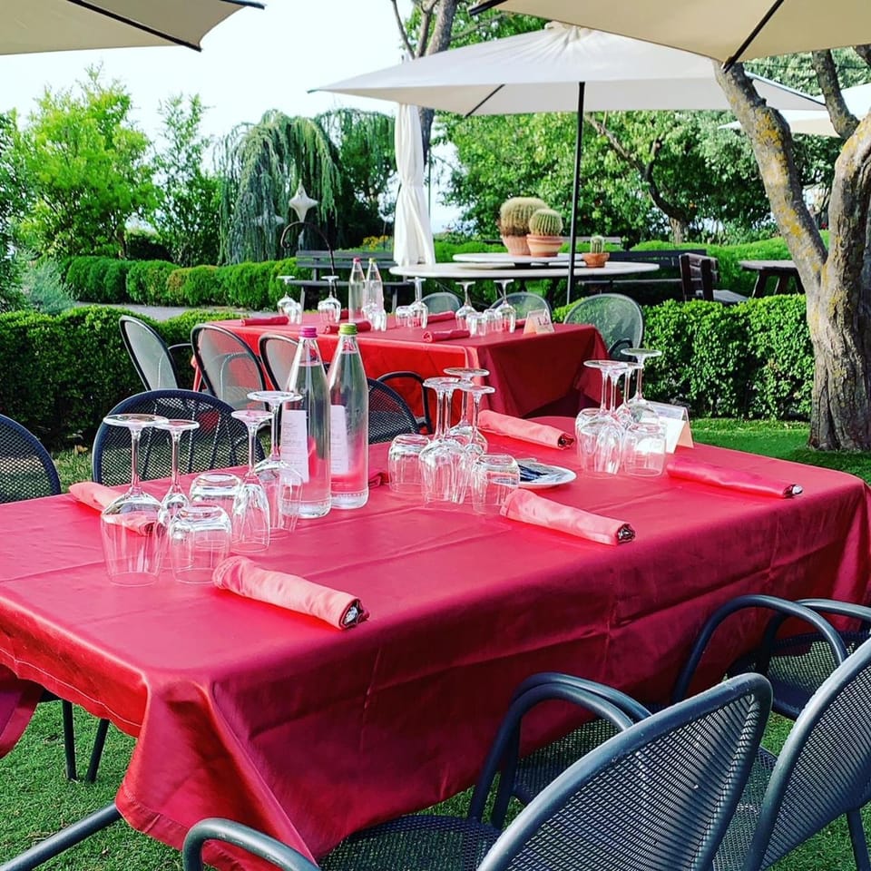 Restaurant/places to eat, Garden