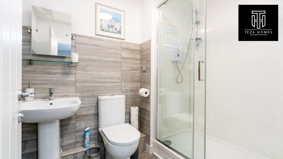 Shower, Toilet, Bathroom