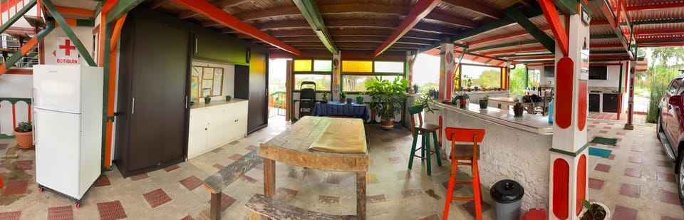 BBQ facilities, Living room, Banquet/Function facilities, Area and facilities, Area and facilities, Seasons