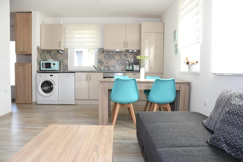 Kitchen or kitchenette, Living room, Dining area