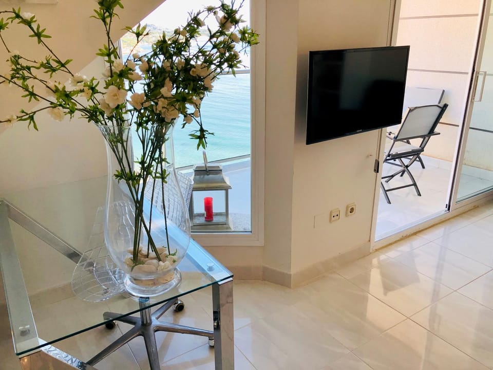 Balcony/Terrace, Living room, Sea view