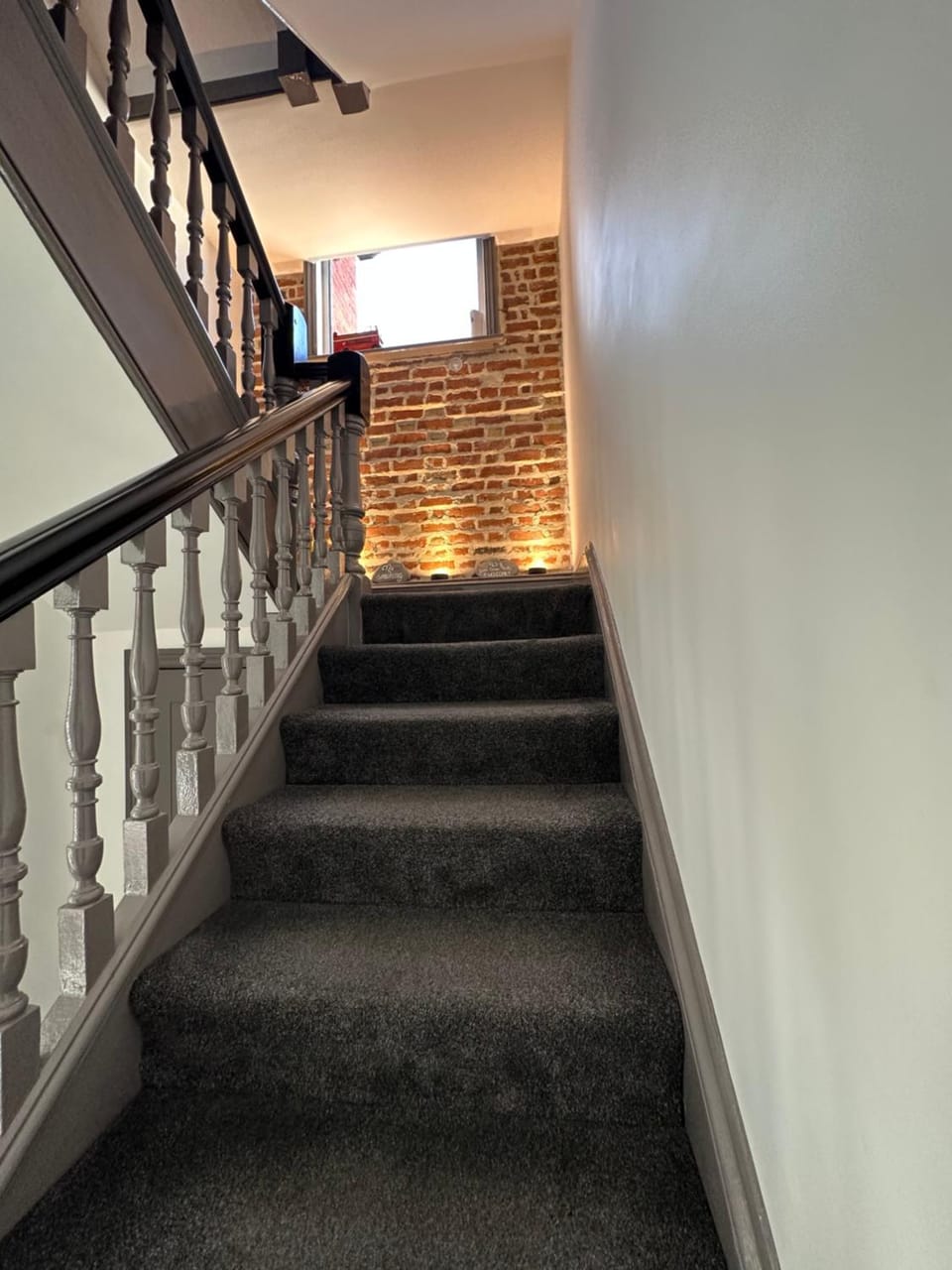 Green Corner Villa - Cosy Luxury in Central Torquay with Free Parking & EV Bed and Breakfast in Torquay