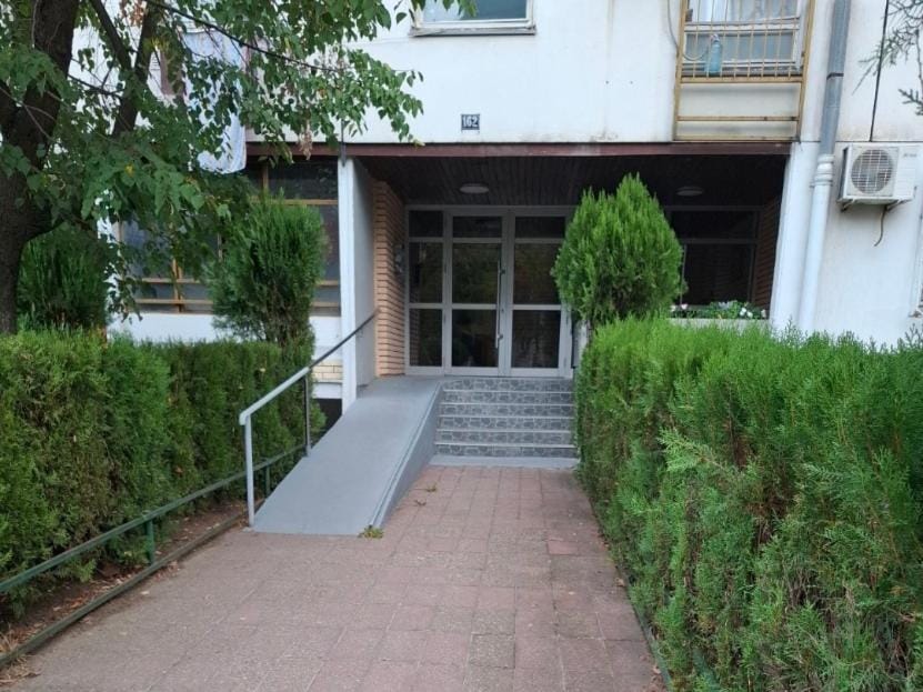 Serbian home - Gandijeva 162, free parking, blok 44 Apartment in Belgrade