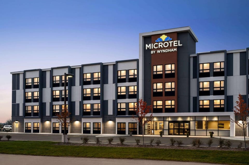 Property building, Night, On site, Time of day