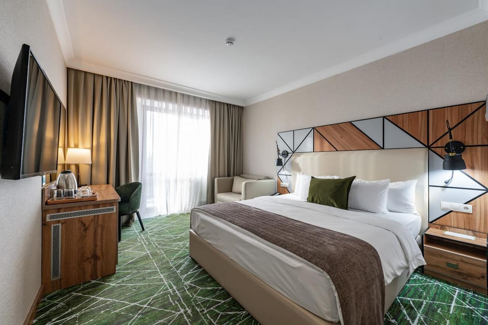 Bed, Photo of the whole room, Bedroom