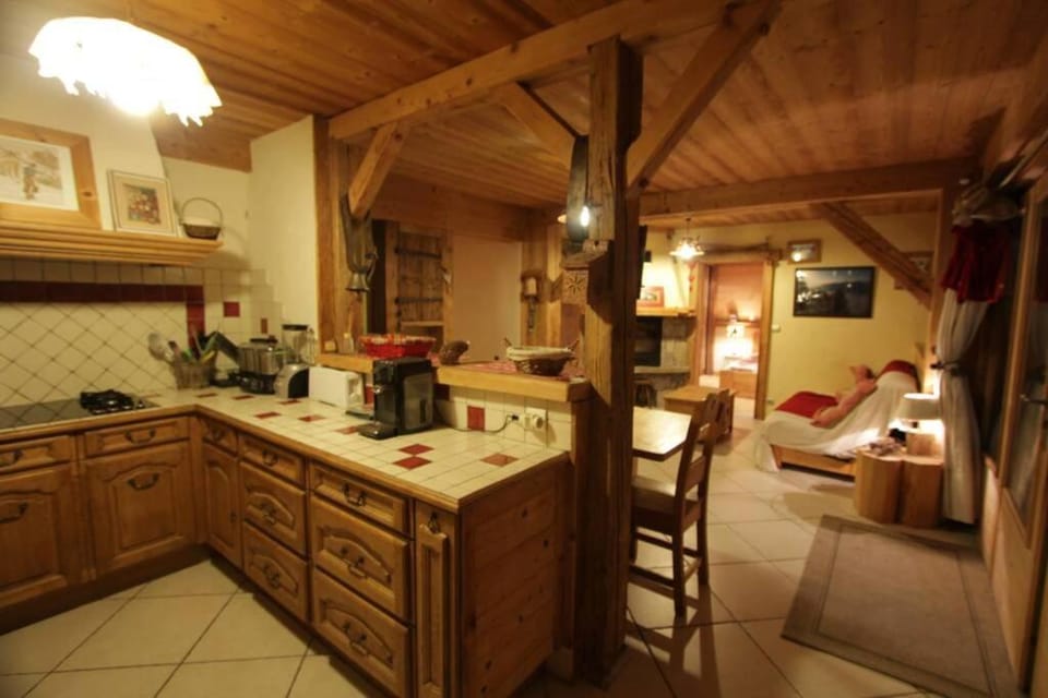 appartement cozy dans chalet 6 pers voiture 4 roues motrice a dispo Apartment in La Clusaz