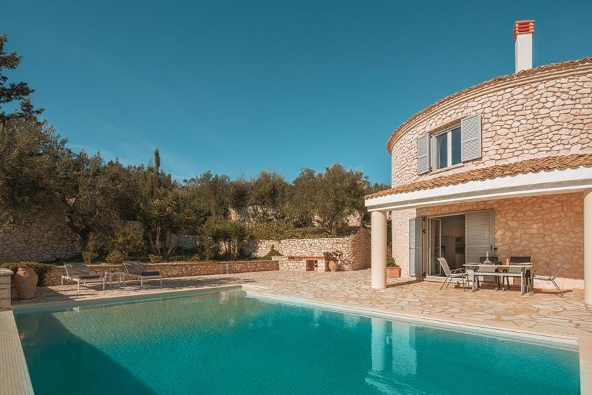 The Round House Villa in Peloponnese, Western Greece and the Ionian