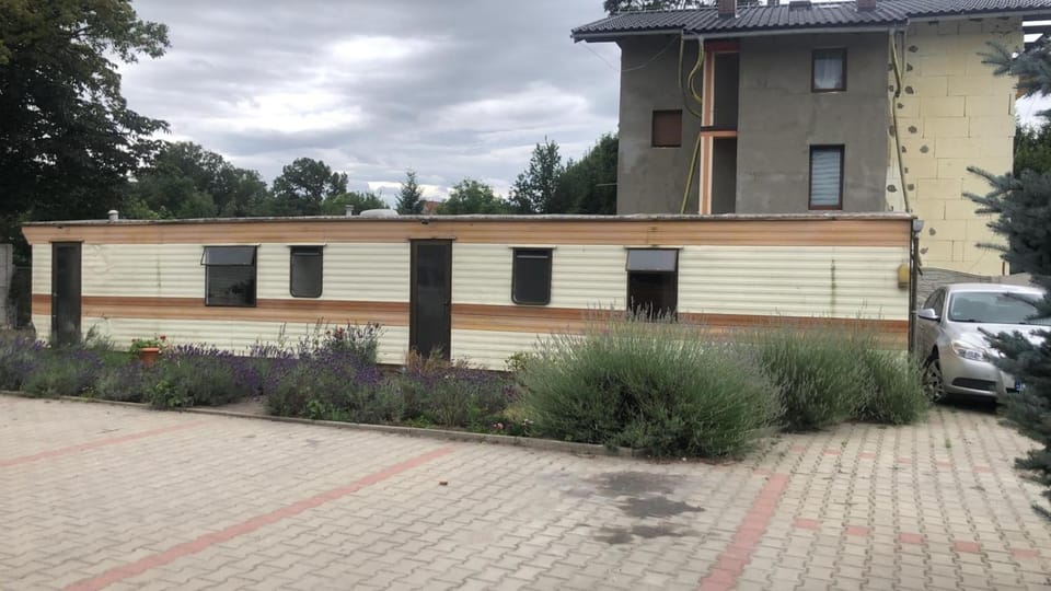 4U Pokój w domku holenderskim Rooms in Tinyhouse Campground/ 
RV Resort in Görlitz