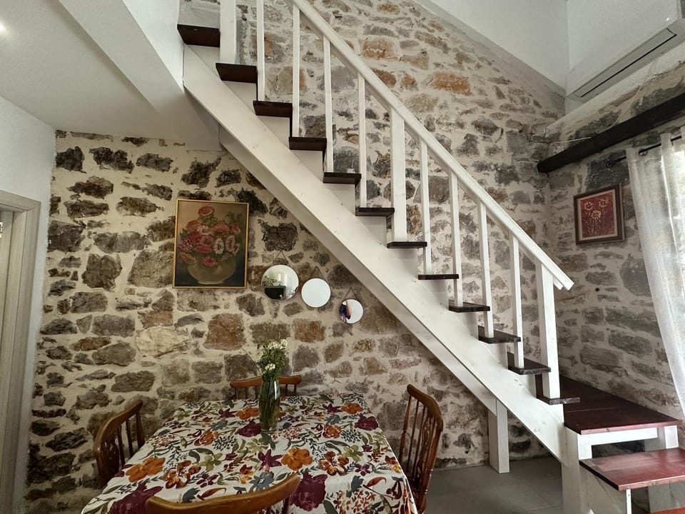 Etno village Mihailovic II Apartment in Kotor Municipality