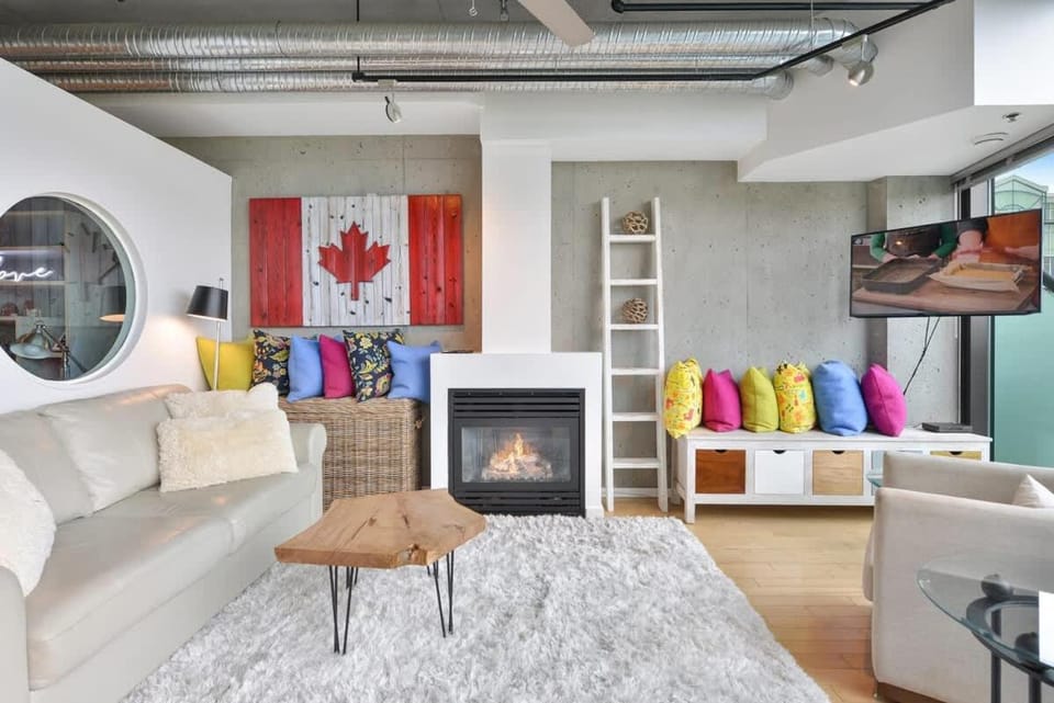 Harbourview Executive Condo by EMR Vacation Rentals House in Victoria