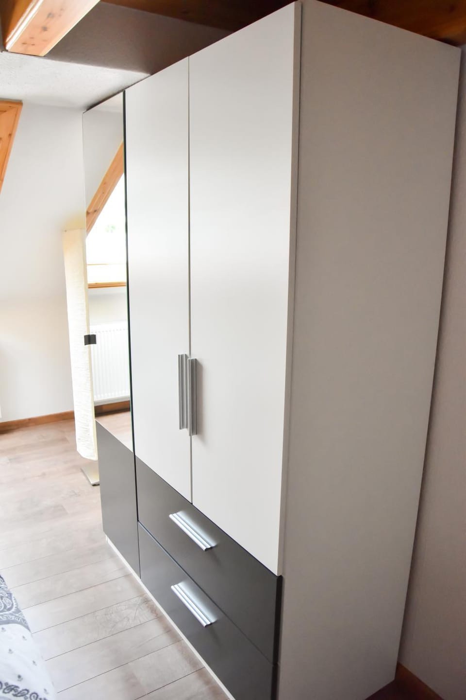 Photo of the whole room, Decorative detail, Bedroom