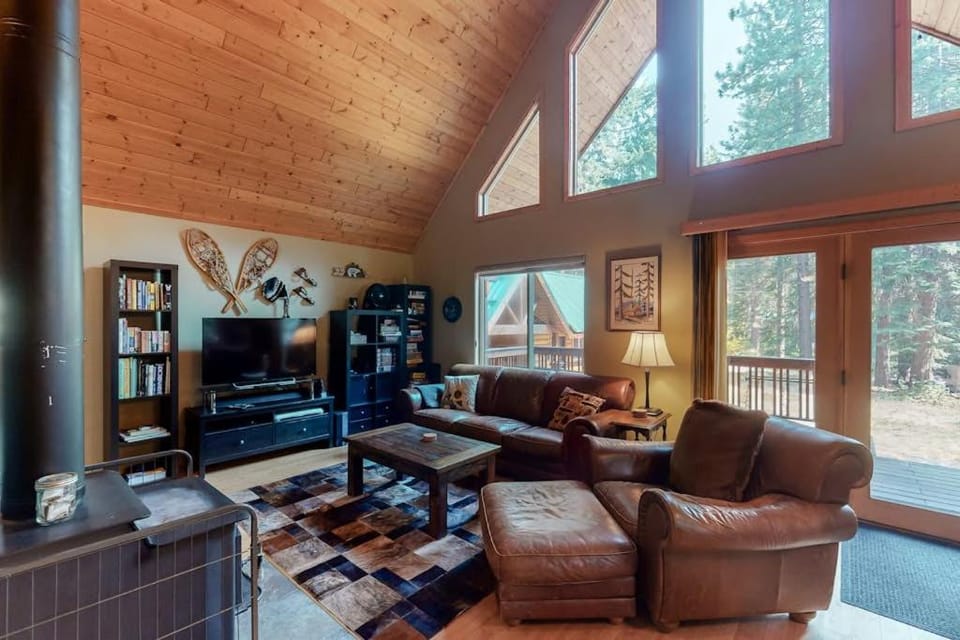 Tivoli Chalet House in Washington