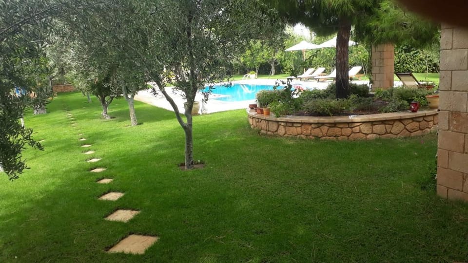 Property building, Garden view