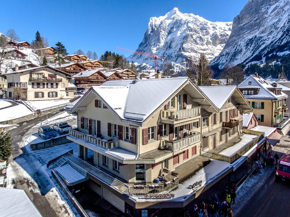 Property building, Winter