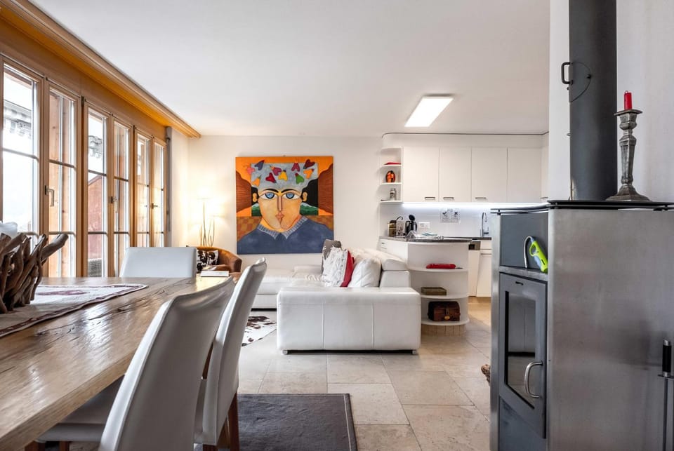 Living room, Seating area, Dining area