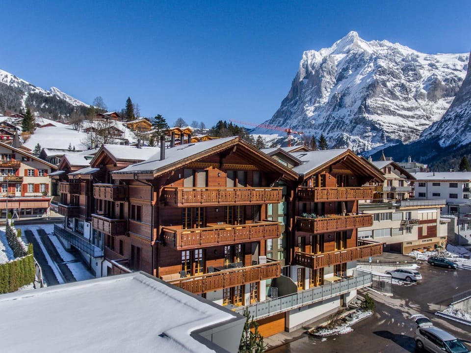 Property building, Winter, Mountain view