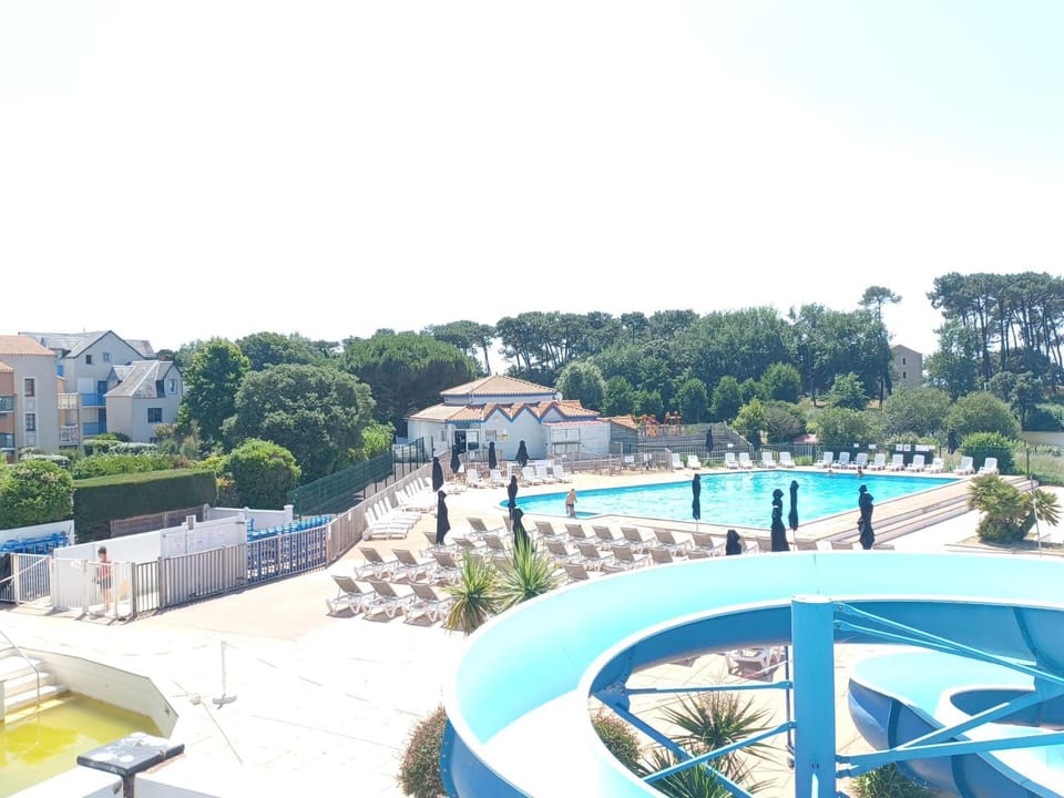 Le goéland 2 piéces avec terrasse, 2 adultes, 1 enfant, n'est pas adapté pour les moins de 3 ans et plus de 12 ans Apartment in Talmont-Saint-Hilaire