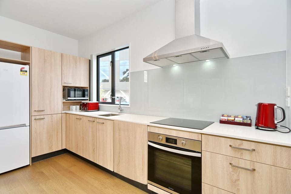 Kitchen or kitchenette, minibar, pet friendly, toaster