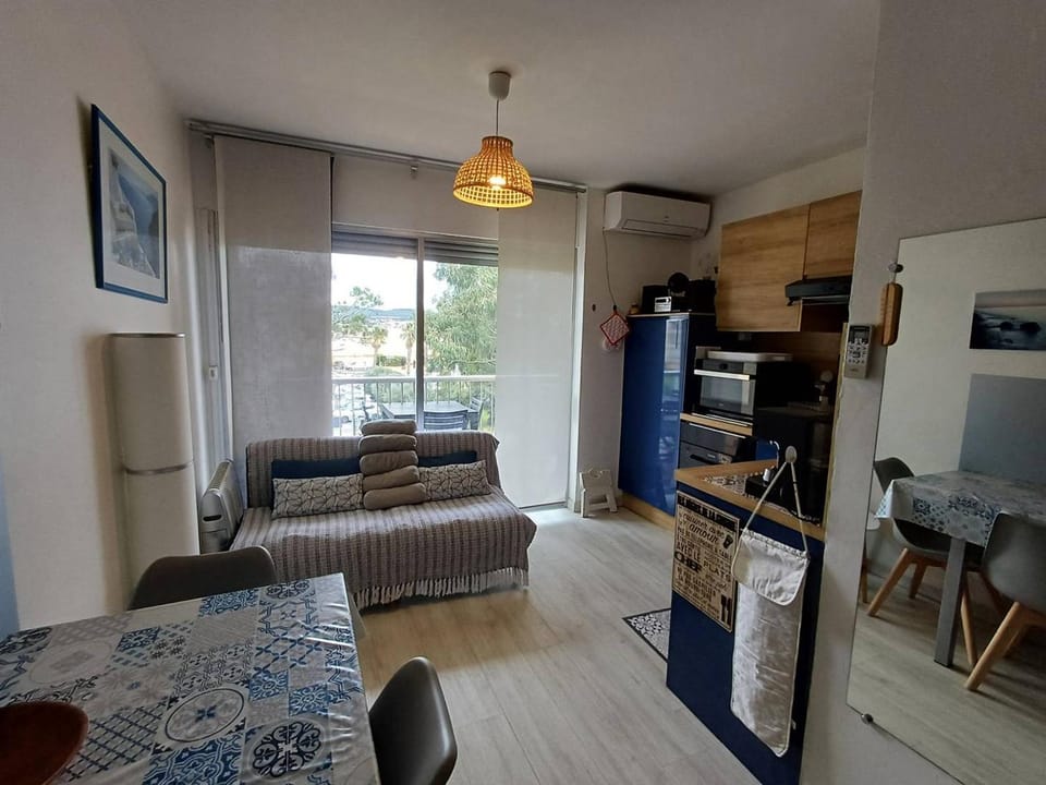 T1 moderne proche étang de Thau - 2 pers. - FR-1-571-4 Apartment in Balaruc-les-Bains