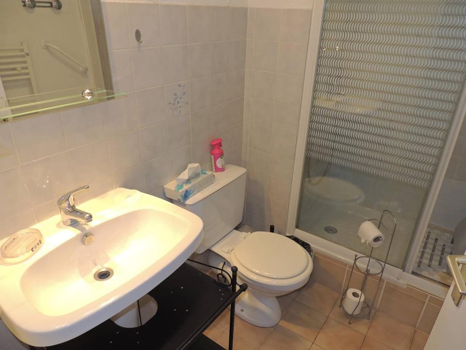 T1 agréable avec parking privé, proche étang de Thau, climatisé, cuisine équipée, loggia, Balaruc-les-Bains - FR-1-571-33 Apartment in Balaruc-les-Bains