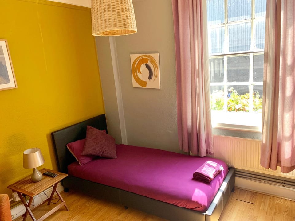 Prince Arthur Bed and Breakfast in London Borough of Islington