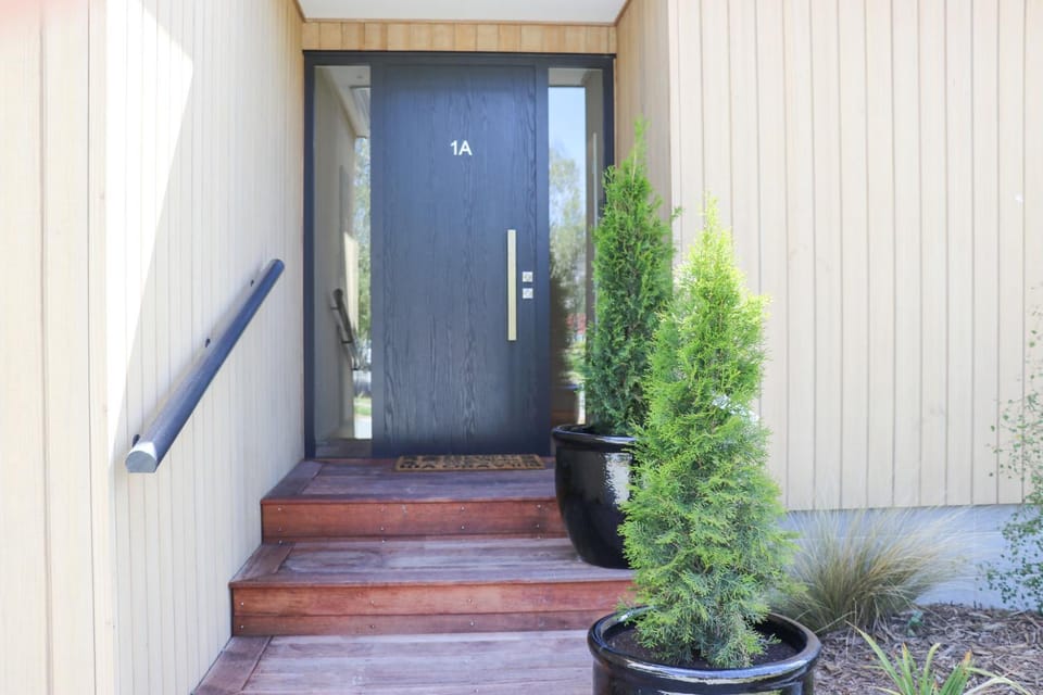 Facade/entrance, Garden view