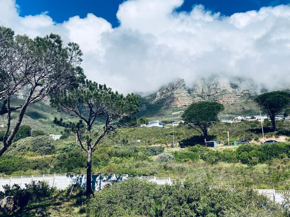 Marie's Self-catering accomodation Apartment in Camps Bay